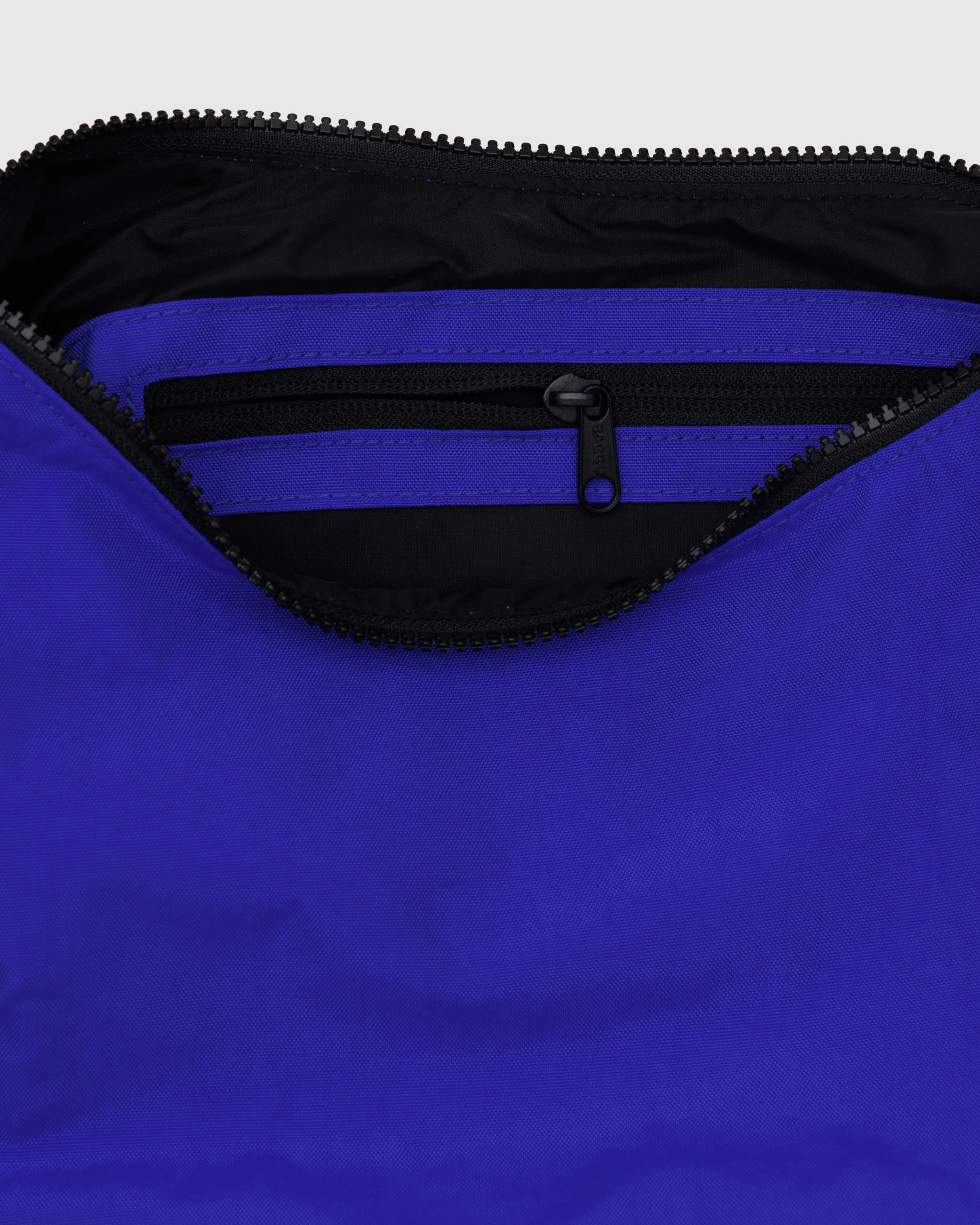 Baggu Medium Nylon Crescent Bag