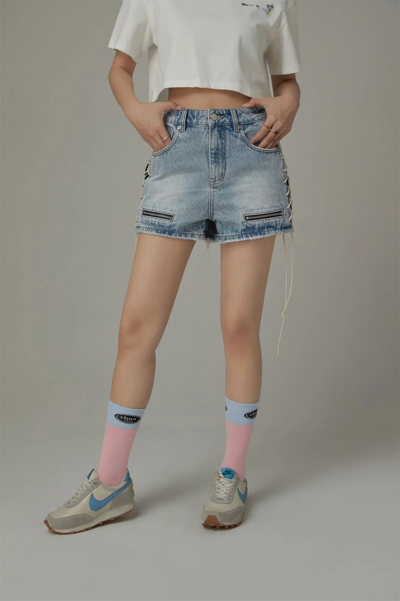 Chuu Lettering Color Band High Socks