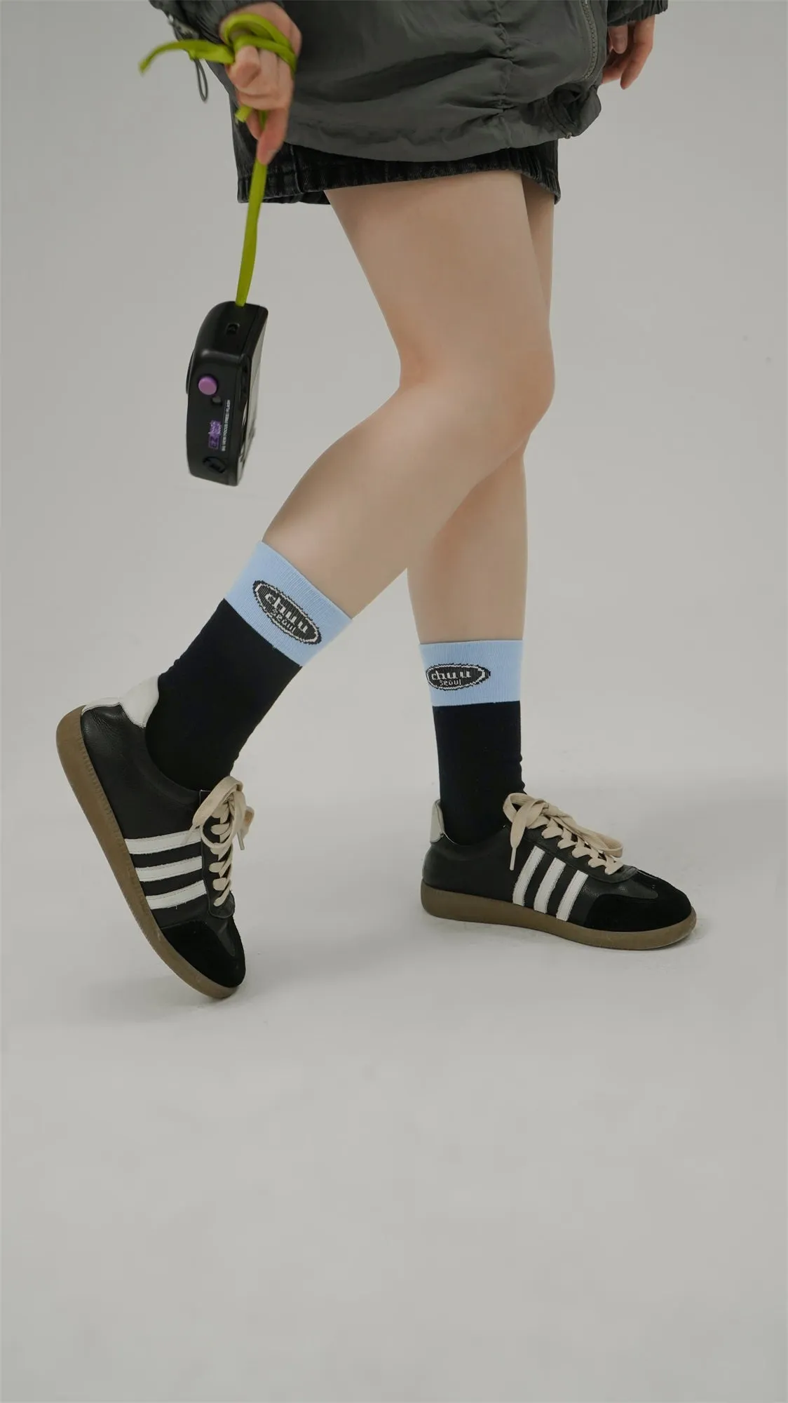 Chuu Lettering Color Band High Socks