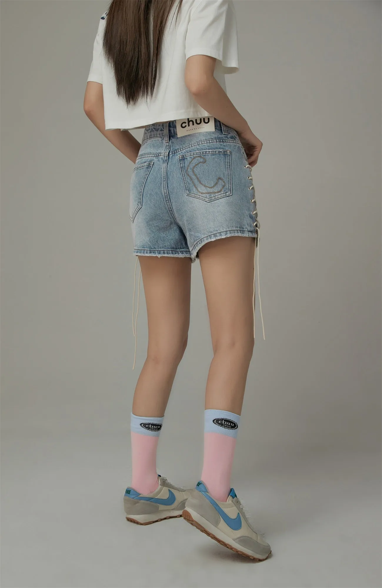 Chuu Lettering Color Band High Socks