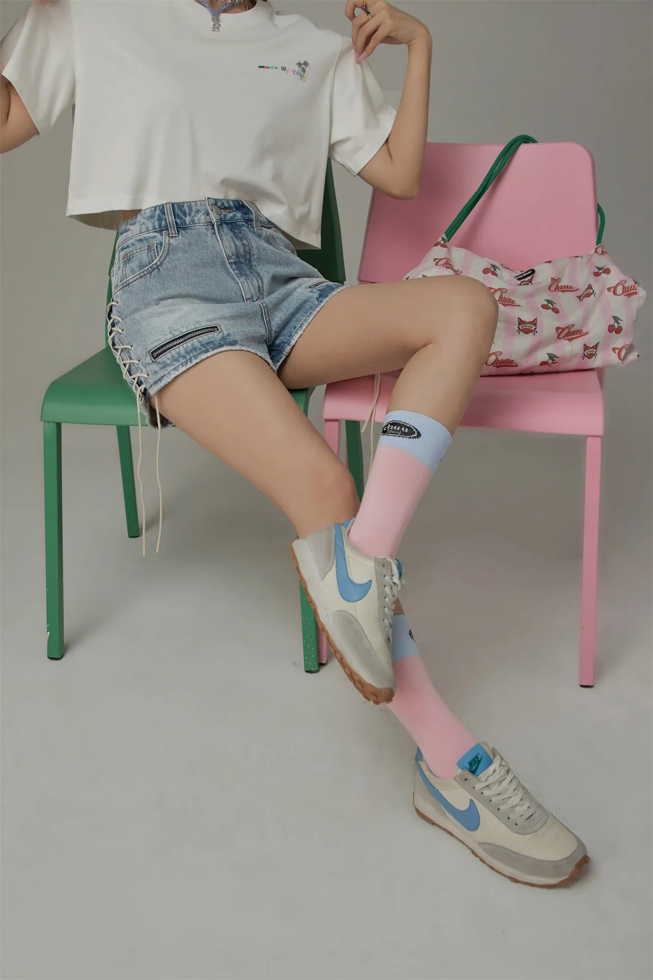 Chuu Lettering Color Band High Socks