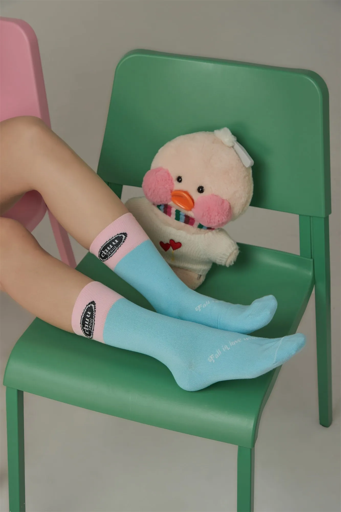 Chuu Lettering Color Band High Socks