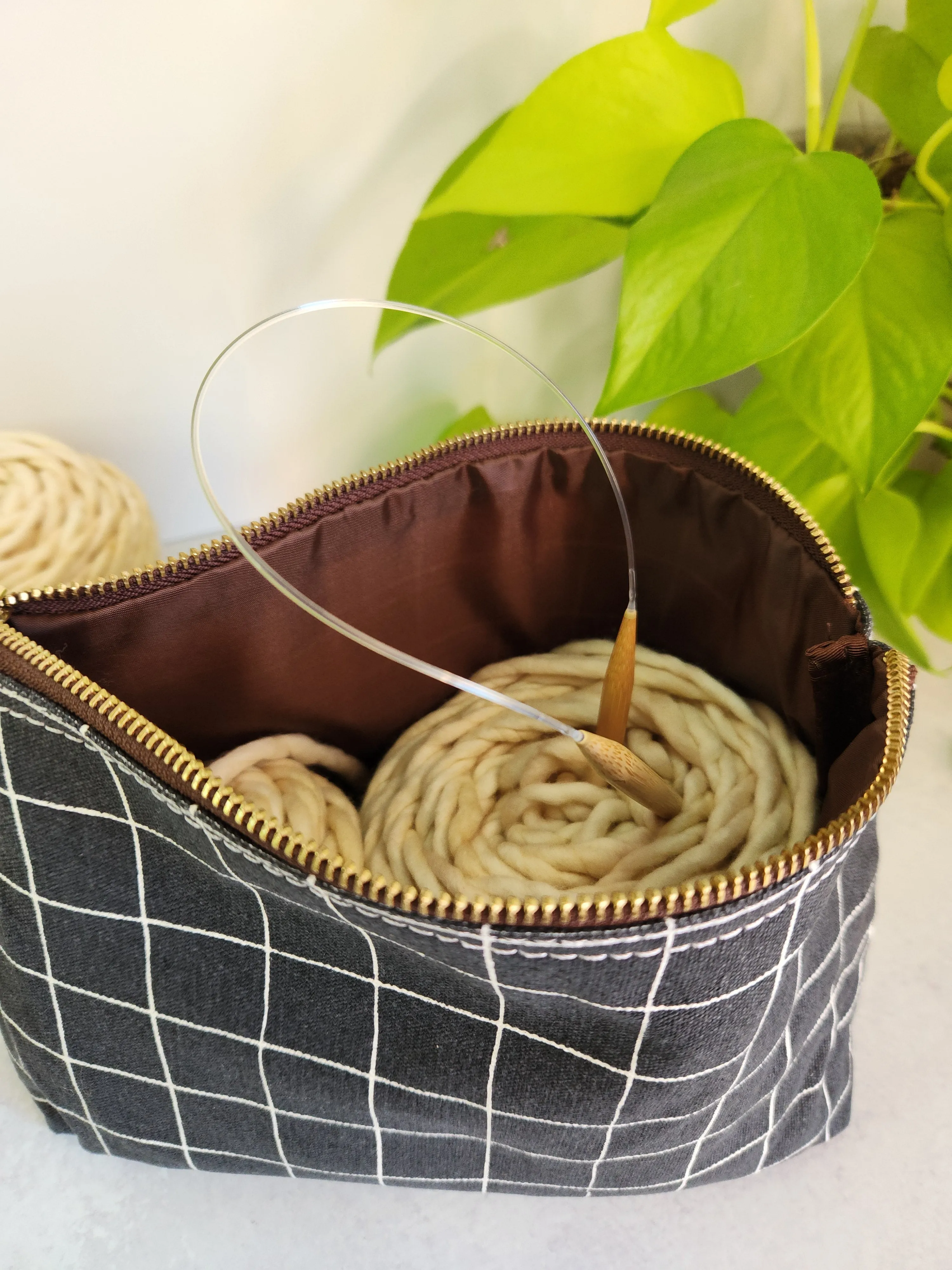 Knitting Project Bag, Large Zipper Pouch, Belvedere